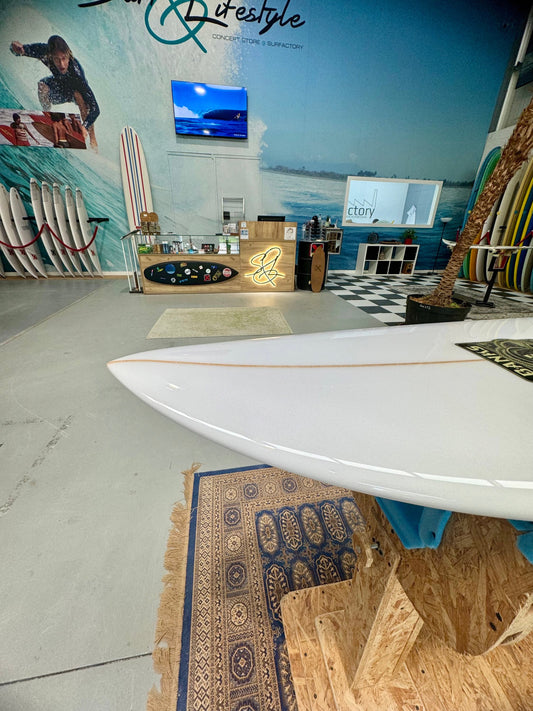 Prancha Surf Jim Banks Winged Pin 5´10