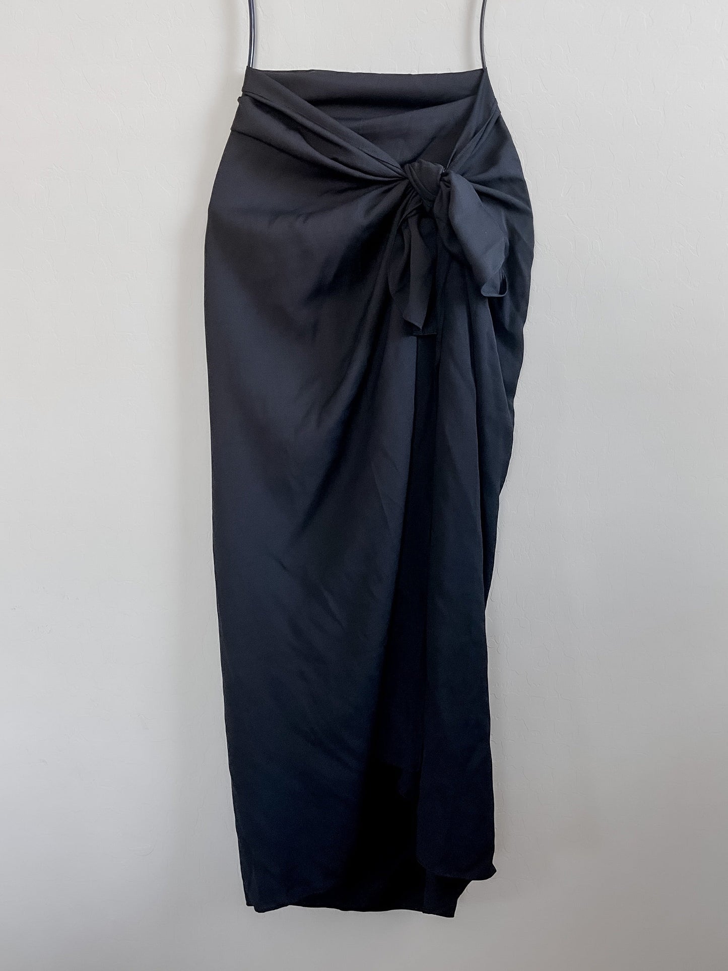 Black Beach Sarong