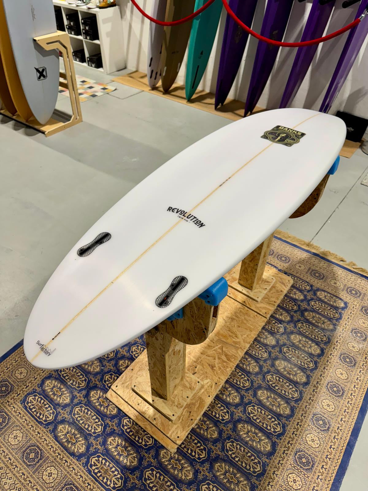 Prancha Surf Jim Banks Revolution Twin Pin (Step Up) 6’3