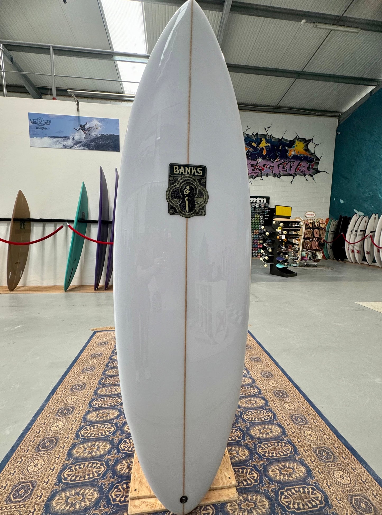Prancha Surf Jim Banks Winged Pin 5´10