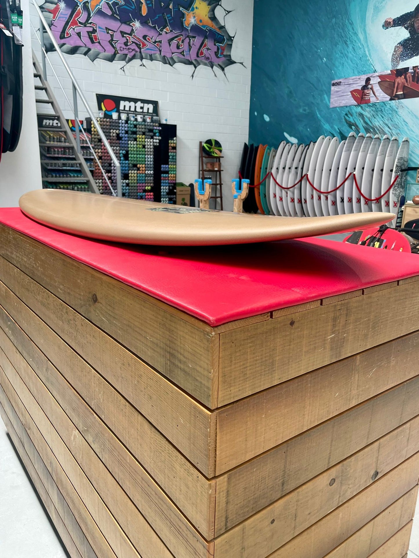 Prancha Surf  Jim Banks Revolution Twin Pin (Groveller) 5´8
