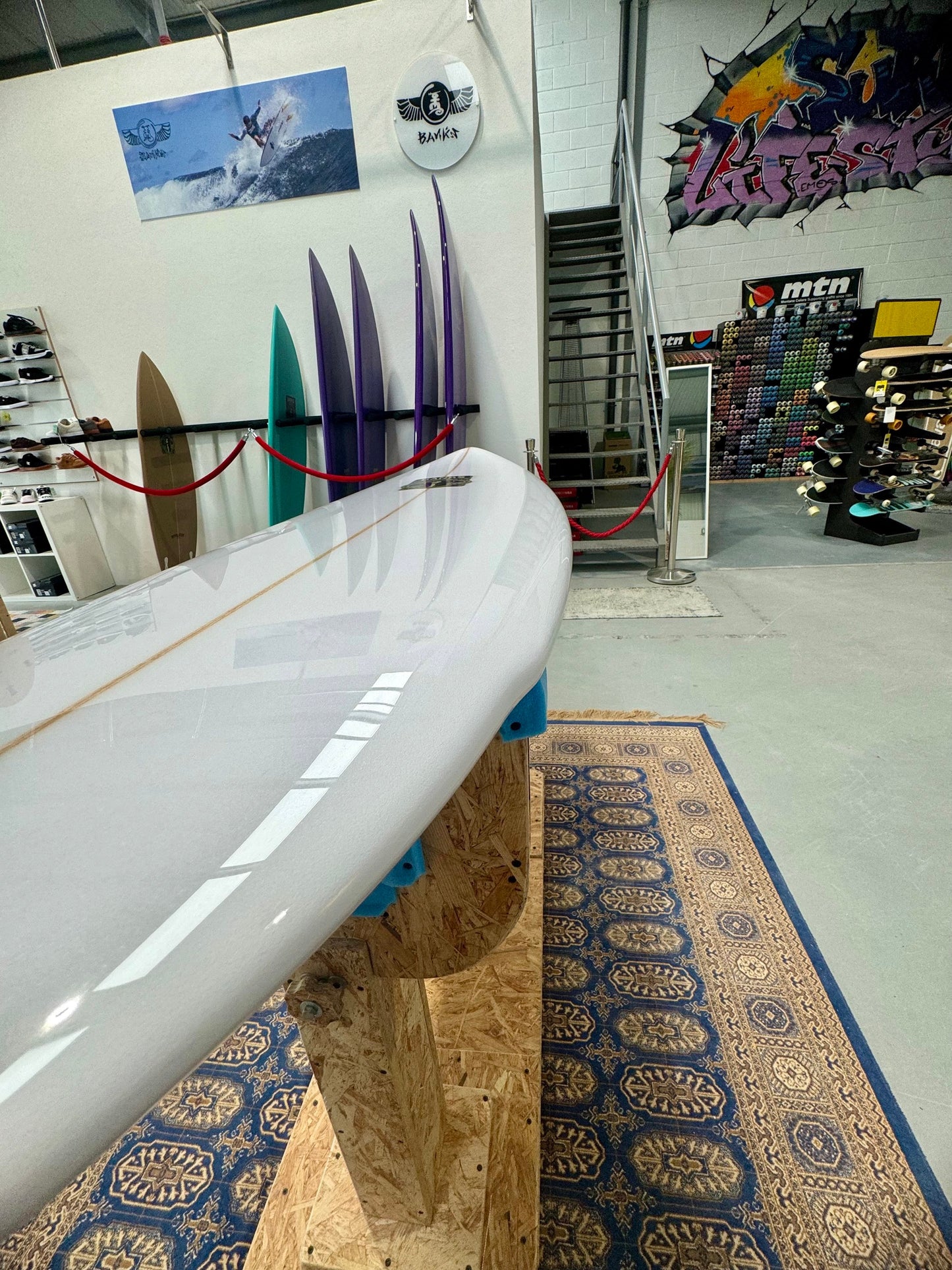 Prancha Surf Jim Banks Winged Pin 5´10