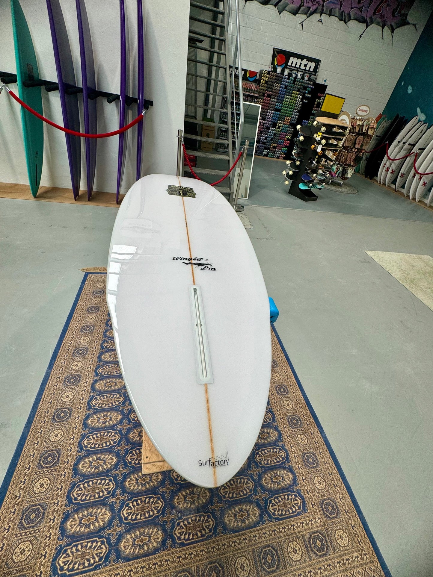 Prancha Surf Jim Banks Winged Pin 5´10