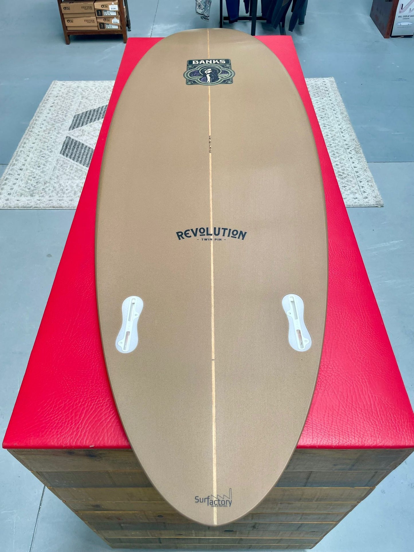 Prancha Surf  Jim Banks Revolution Twin Pin (Groveller) 5´8