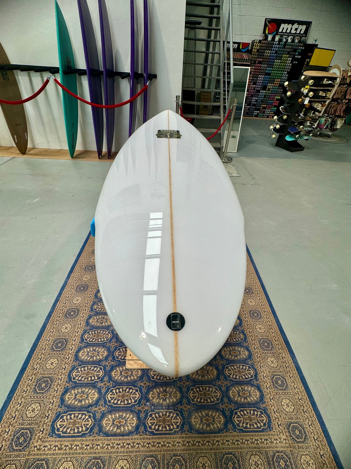 Prancha Surf Jim Banks Winged Pin 5´10